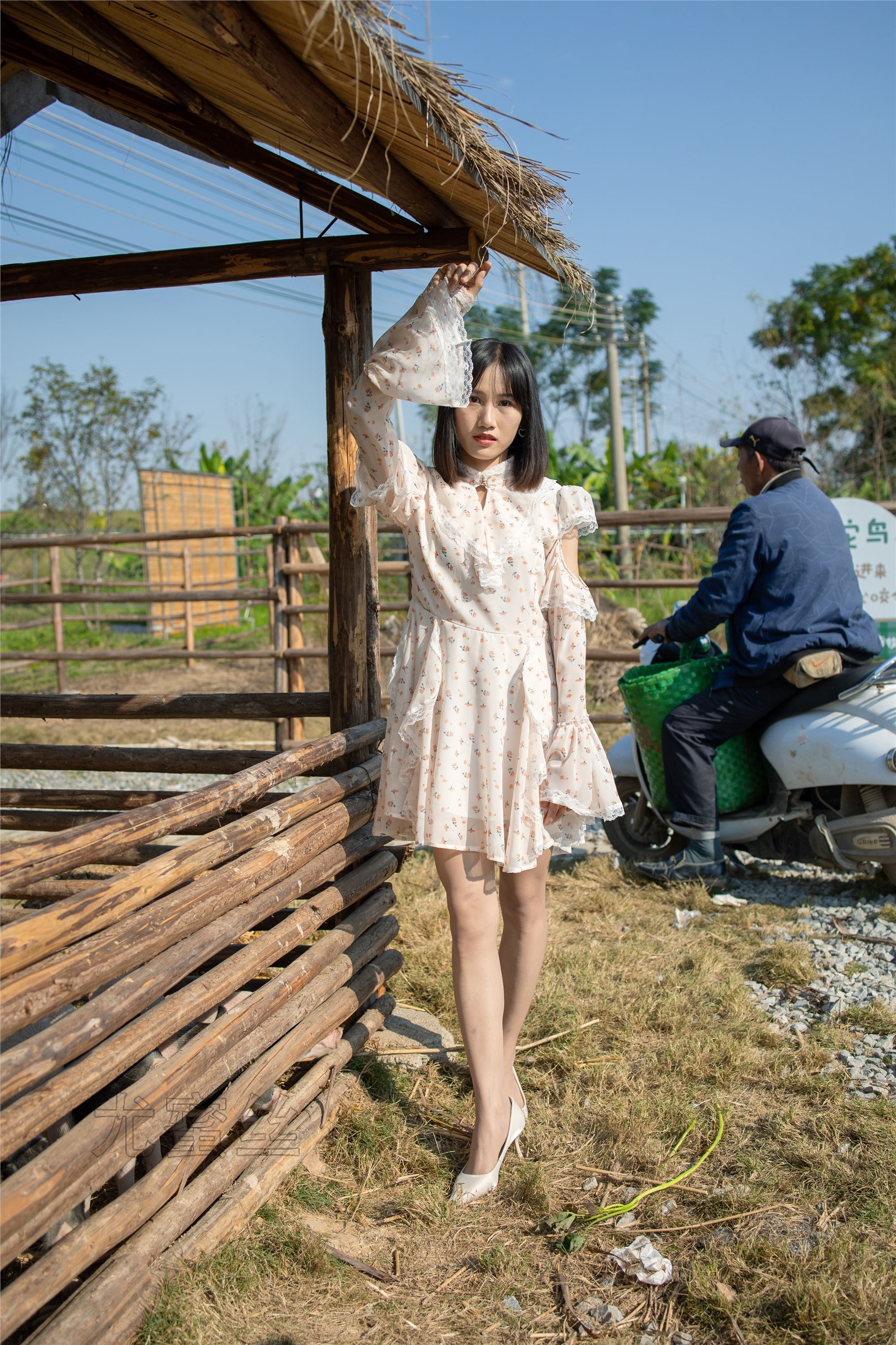 尤蜜丝 穿搭写真 NO.086